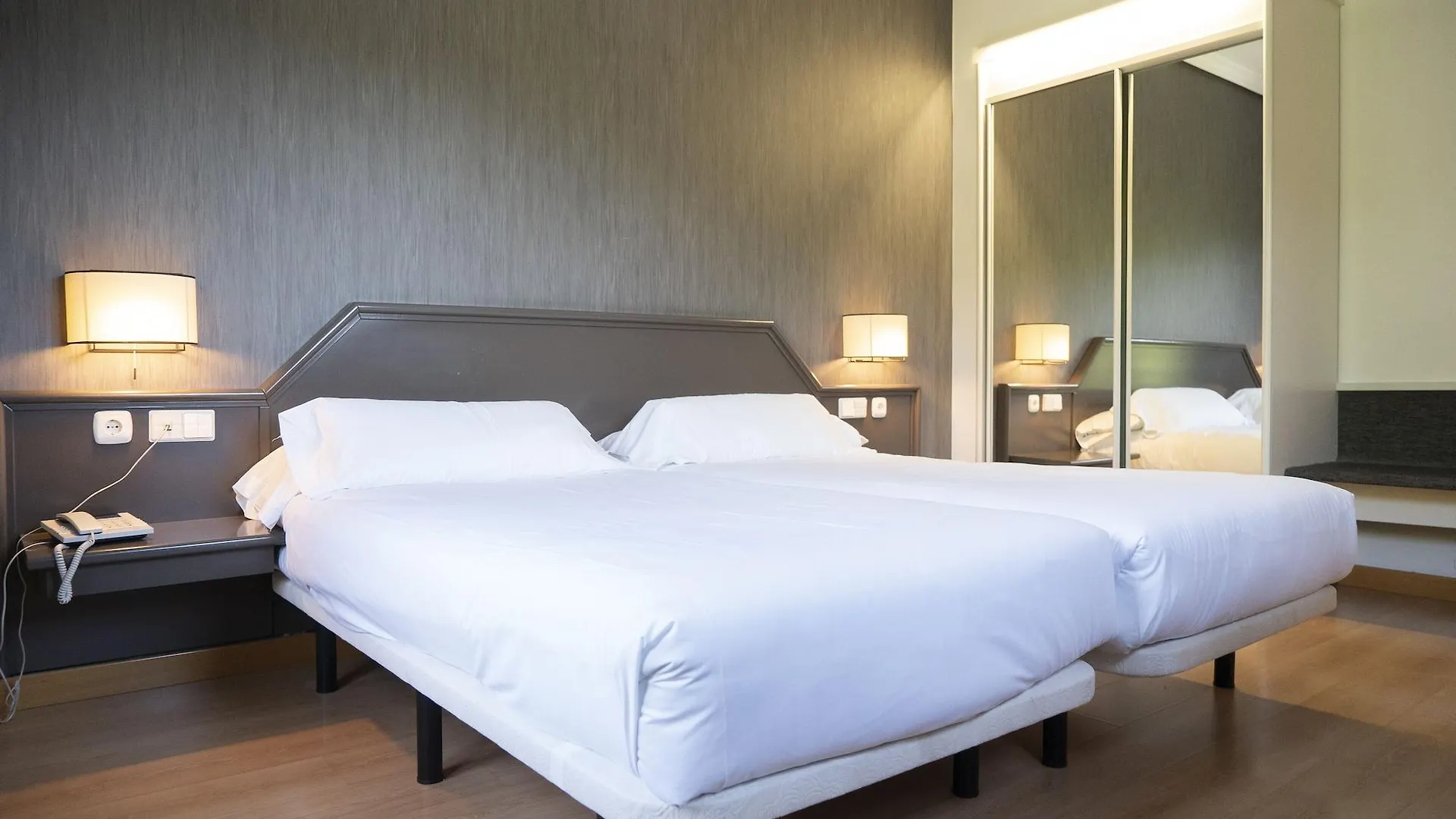 Hotel Urdanibia Park Ирун